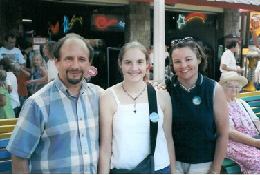 Paul Wellstone, Katie Zerwas '06, and Katie Zerwas' mother