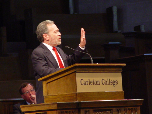 Robert Reich speaks at Convocation