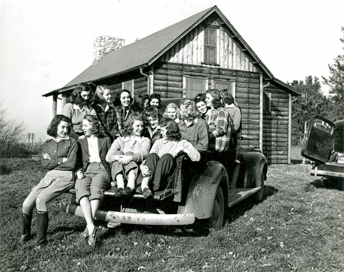 Women's League cabin retreat, 1941