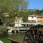 Provence: Fontaine-de-Vaucluse