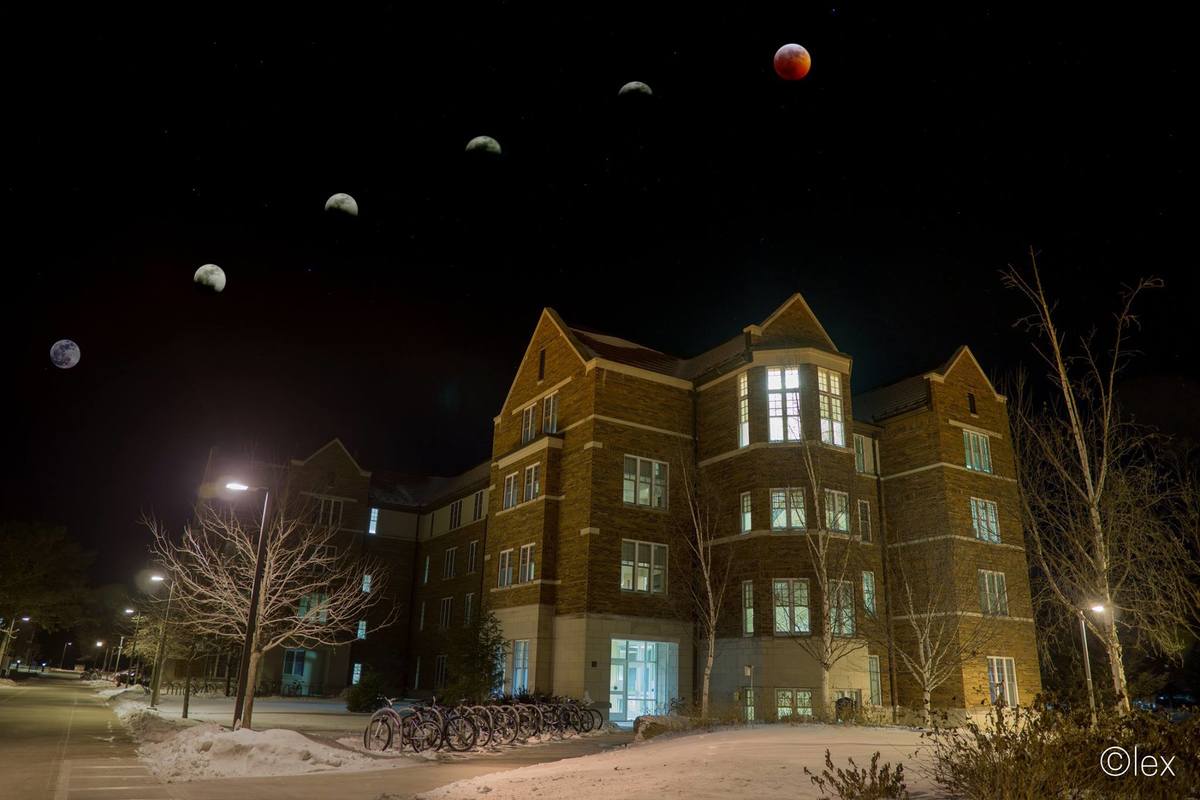 Super Blood Wolf Moon eclipse over the Carleton campus